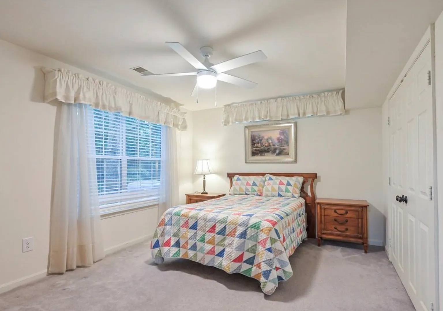 1 bed, 1200 sqft, $1,650 — Photo 2