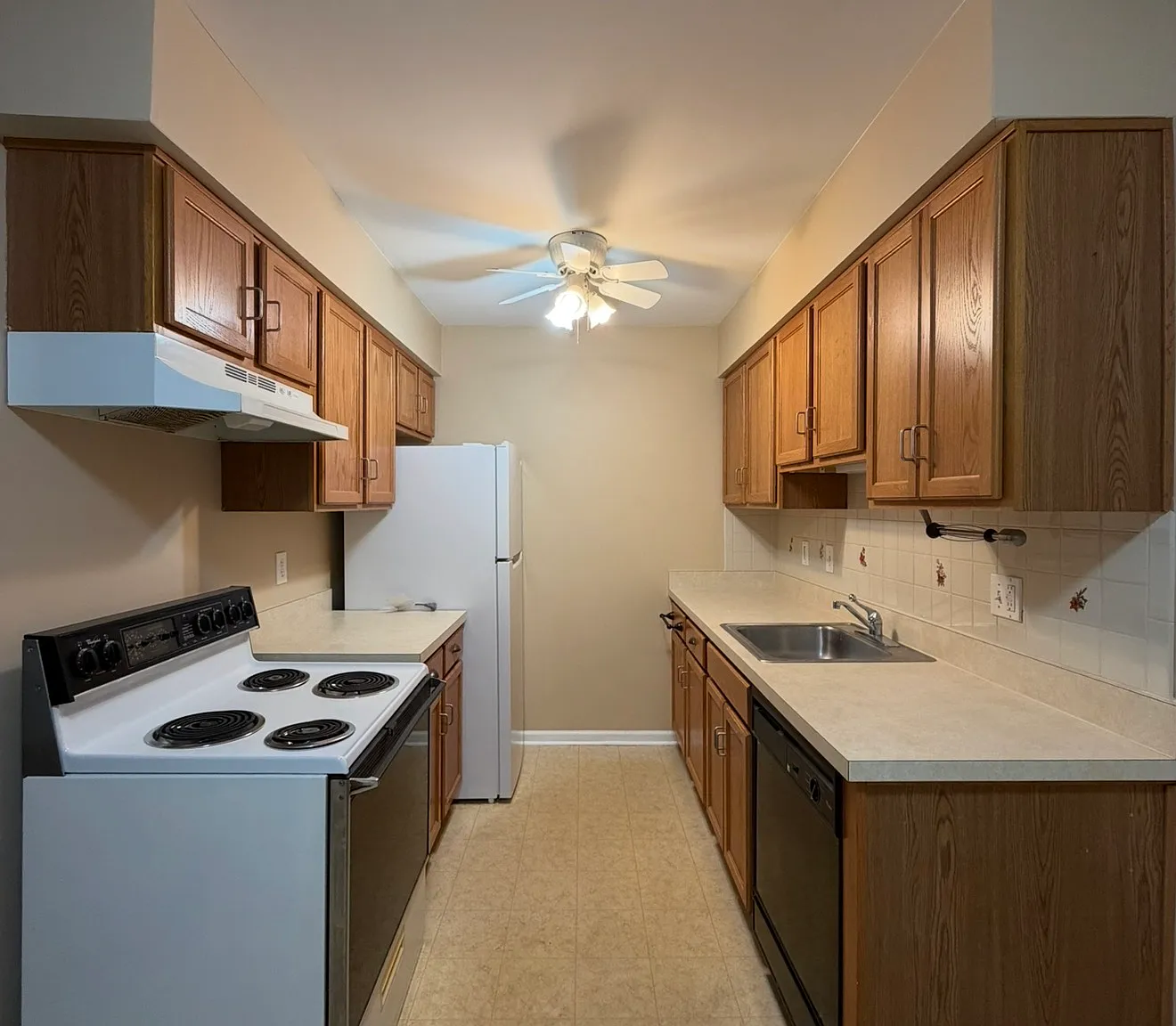 35401 Hickory Woods Drive - 1 — Photo 3