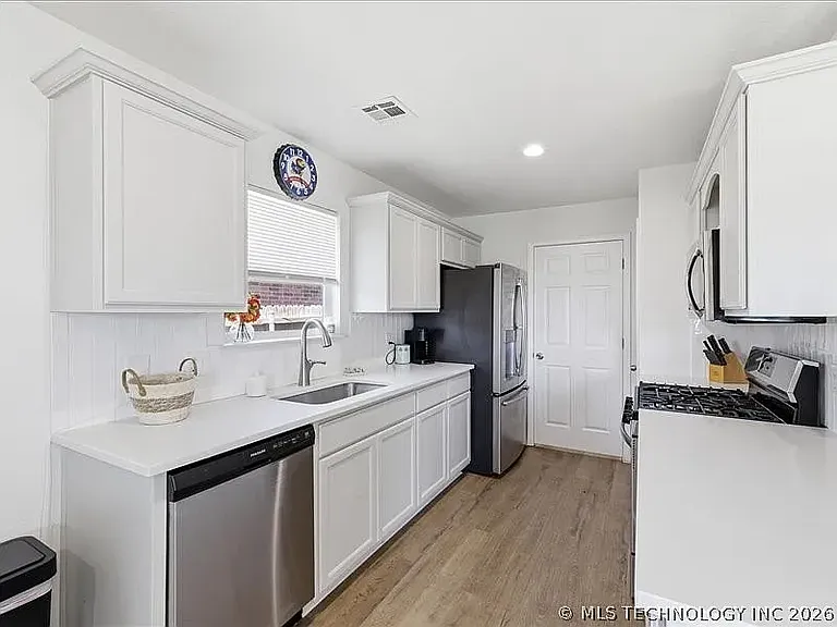 10410 S Prescott St — Photo 5