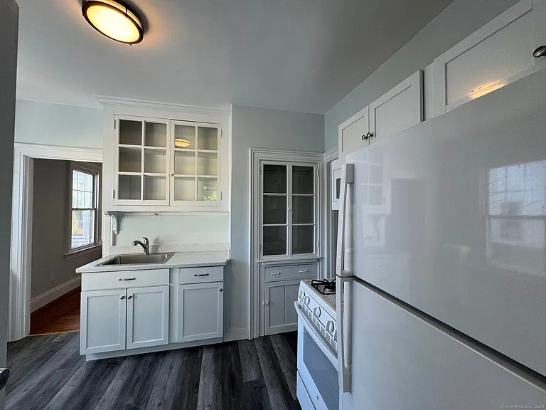 1253 Forest Rd #2 — Photo 25