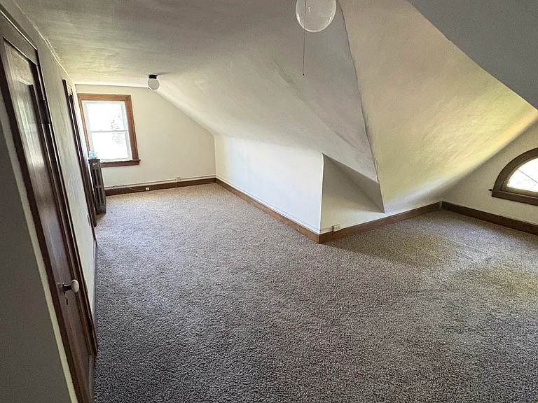 15735 Clifton Blvd #3 — Photo 9