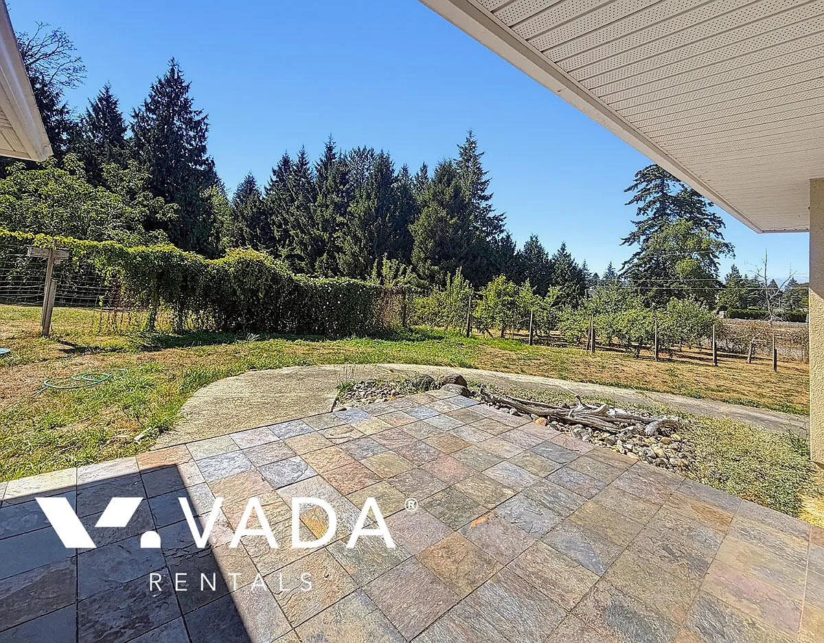 19506 3A Avenue Surrey — Photo 3