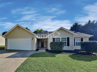 105 Saint James Ct, Anderson, SC 29621