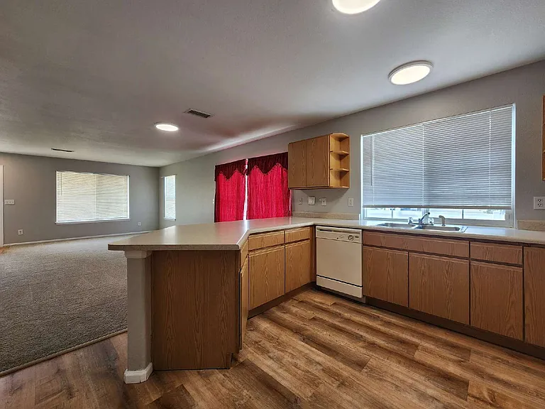 20459 March Dr — Photo 10