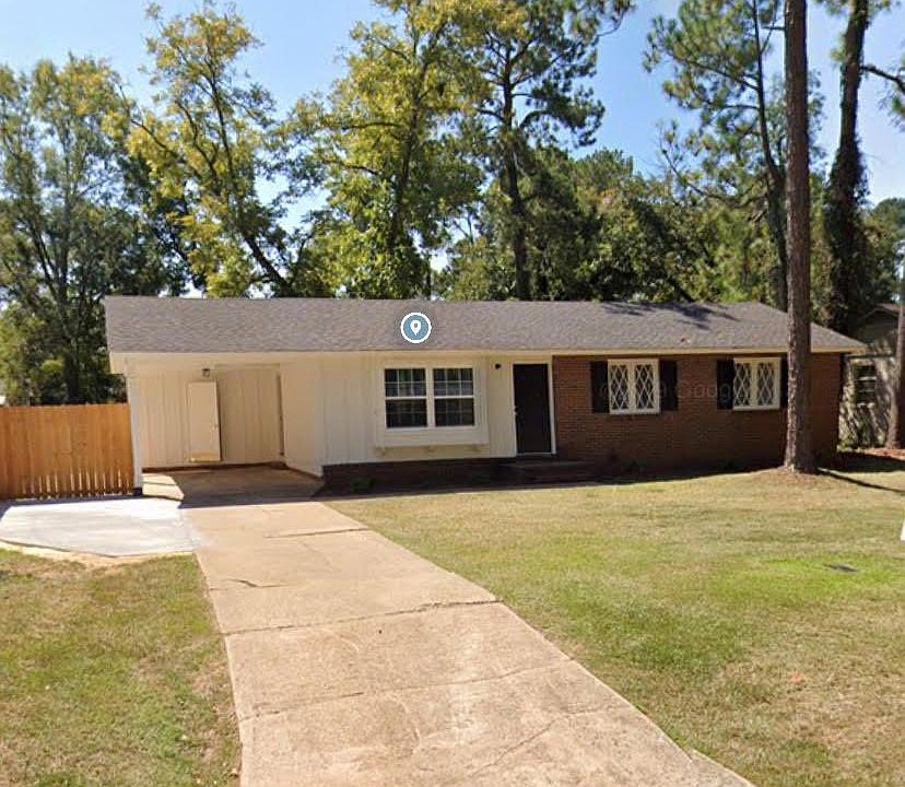 2nd image of 2318 Whispering Pines Rd
