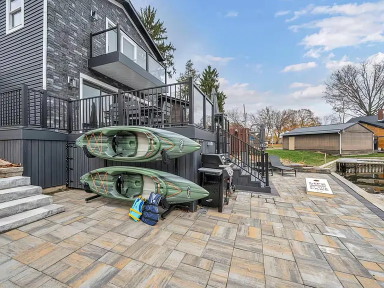 4927 Coleman Dr — Photo 6