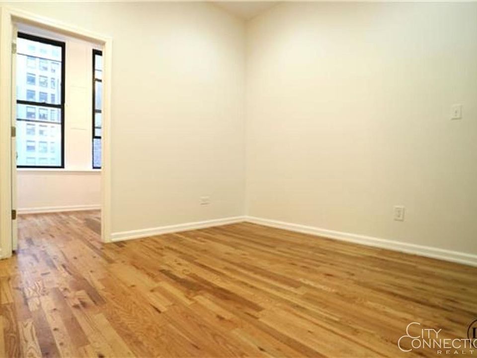 1st image of 11 Maiden Ln APT 8C