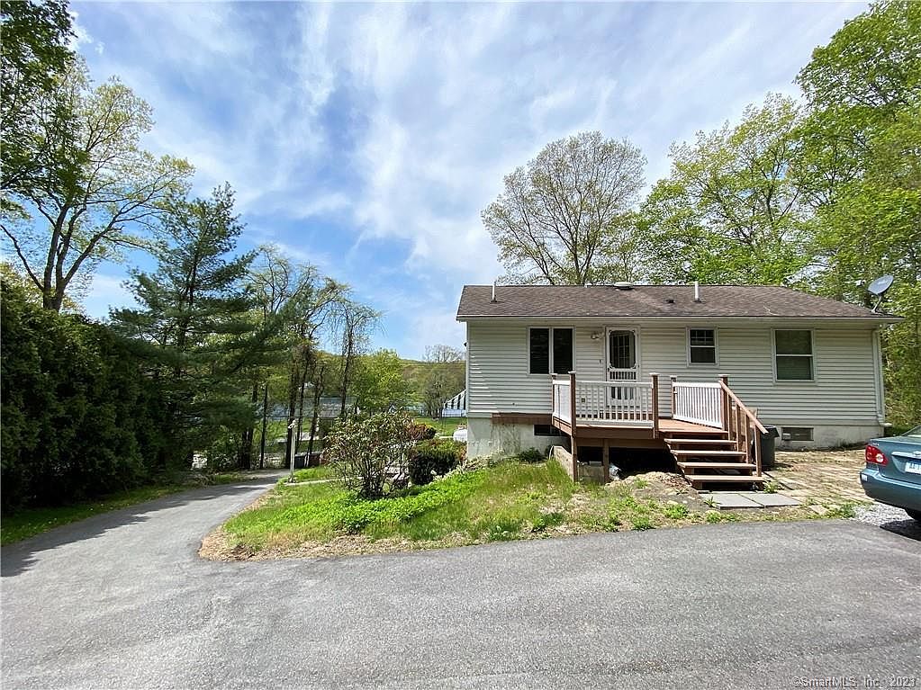 93 Flanders Rd E, Niantic, CT 06357 Zillow