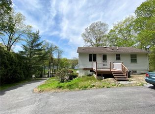 93 Flanders Rd E, Niantic, CT 06357