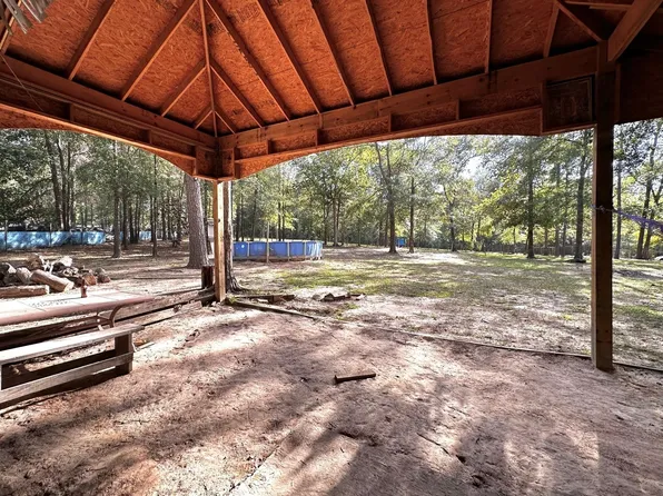 19125 Leicester, New Caney, TX 77357