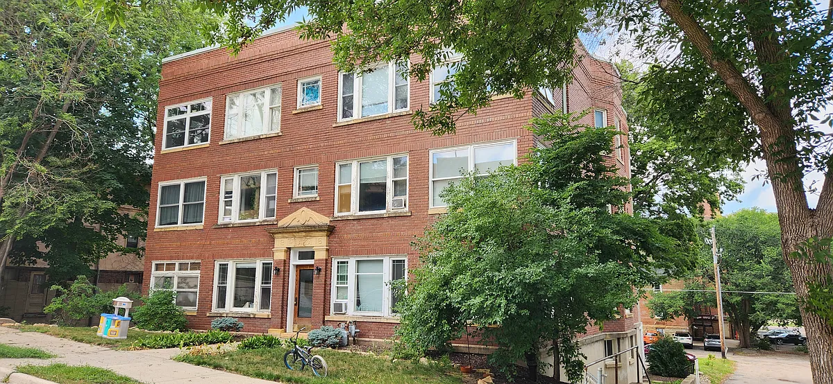 Building Photo - 418 S 4th St #6