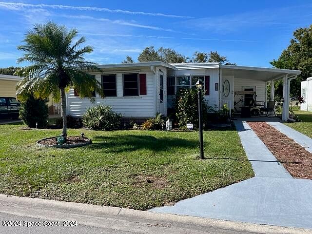 1st image of 325 Egret Cir