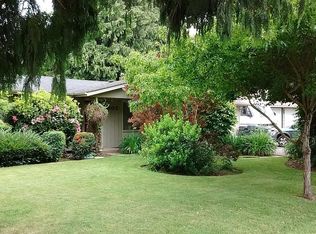 305 Rustic Pl, Eugene, OR 97401