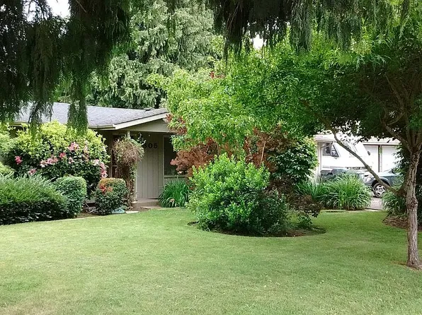 305 Rustic Pl, Eugene, OR 97401