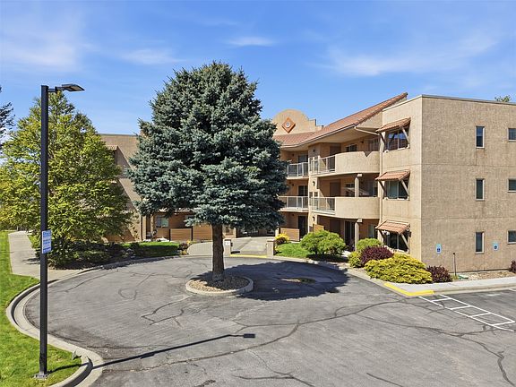 3rd image of 2169 Flamingo Rd #103