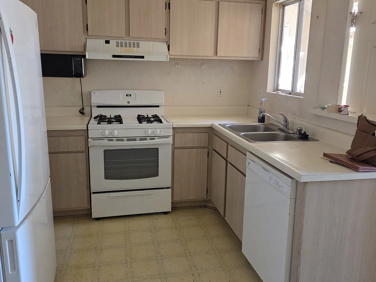 1 bed, 650 sqft, $1,750 — Photo 3