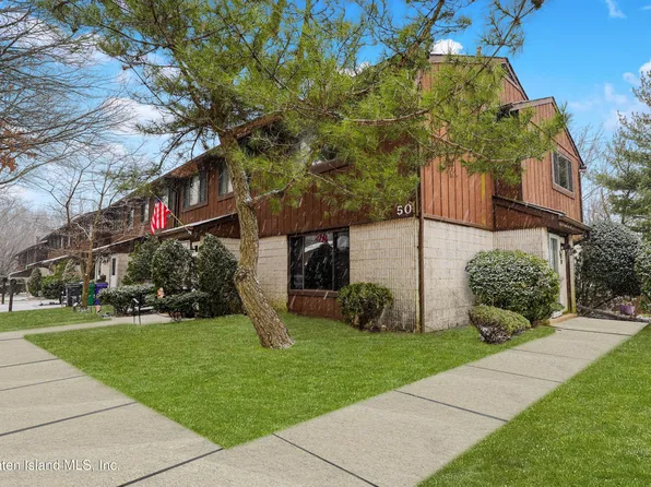 50 Rumson Rd, Staten Island, NY 10314