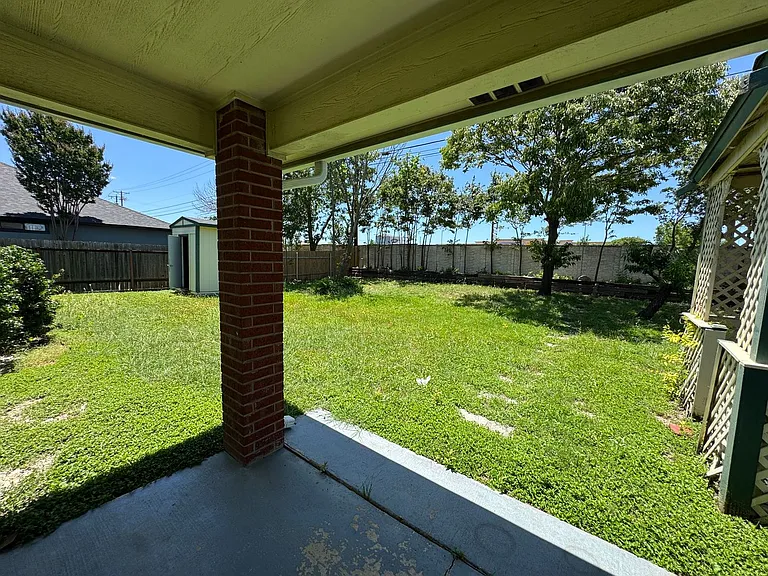 1204 Bristol Dr — Photo 19