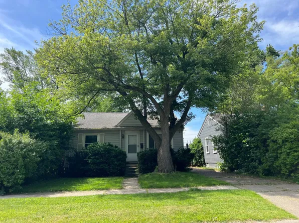 921 Baxter Ave, Madison Heights, MI 48071