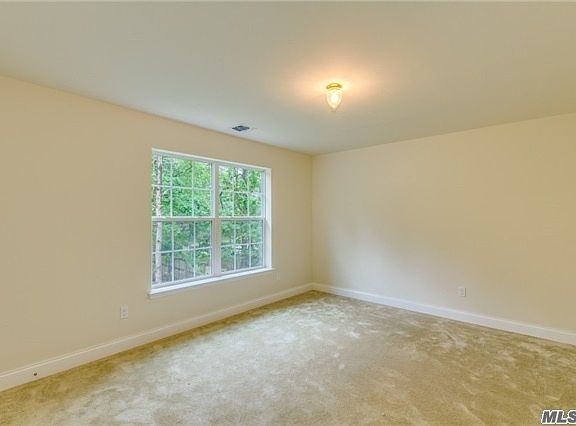 3rd image of 257 Magnolia Dr