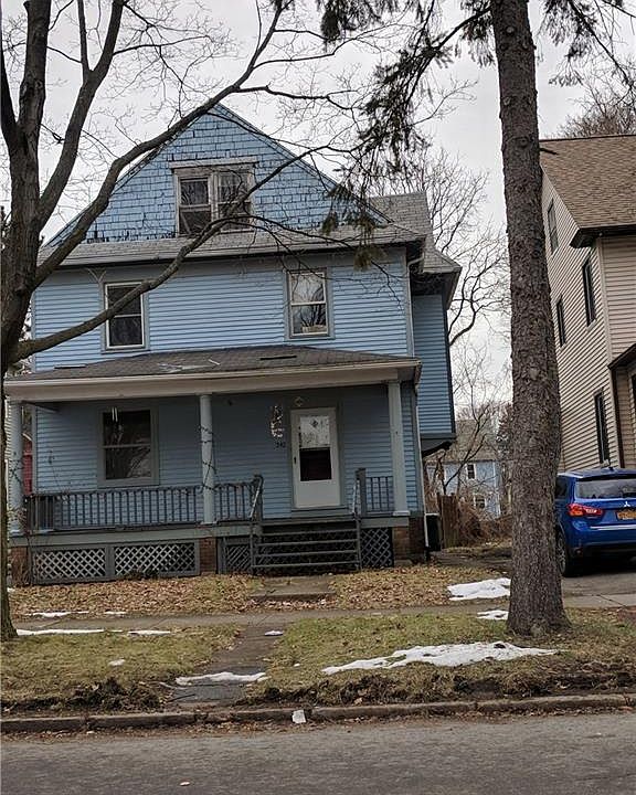 2nd image of 542 Grand Ave