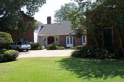 1st image of 4928 Waterford Dr