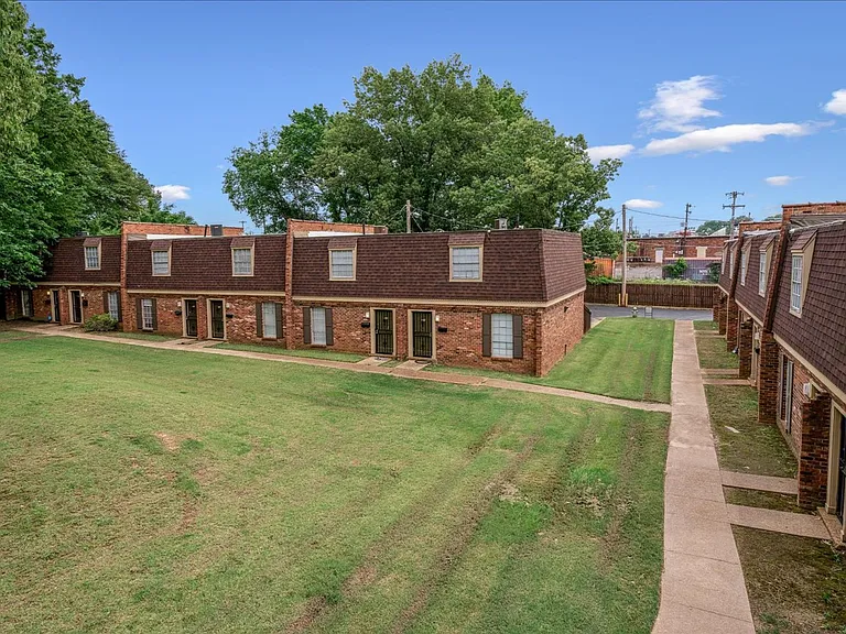 Chambliss Village Townhomes — Photo 36
