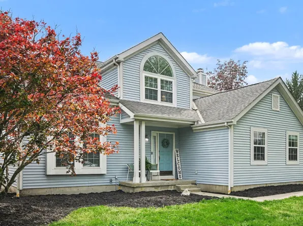 100 Thorobred Rd, Loveland, OH 45140