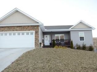 2716 Rock Springs Rd, Kingsport, TN 37664