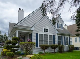8 Waverly Ct, Highland Mills, NY 10930