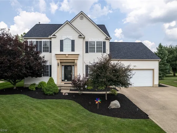 5684 Trystin Tree Dr, Medina, OH 44256