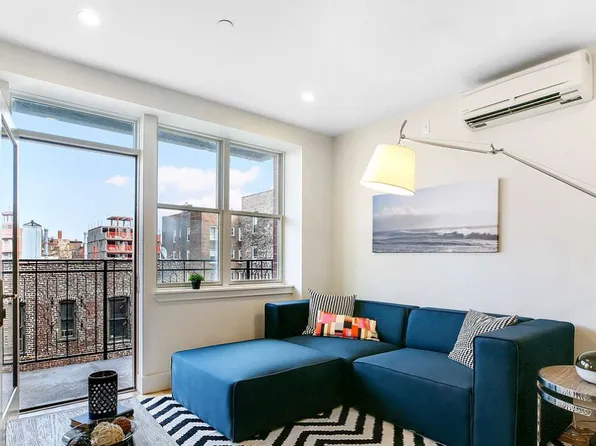 1543 East 19th Street image 3 of 12