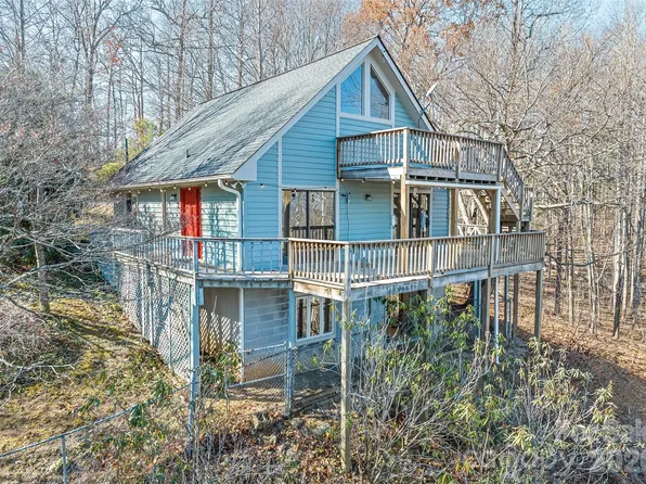 1350 Davis Mountain Rd, Hendersonville, NC 28739