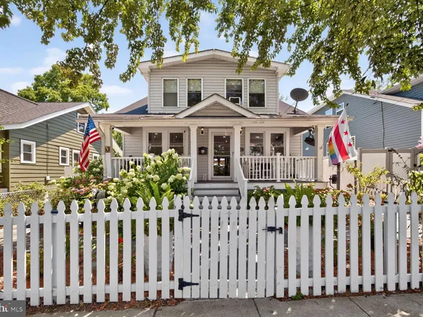 2111 Rand Pl NE, Washington, DC 20002