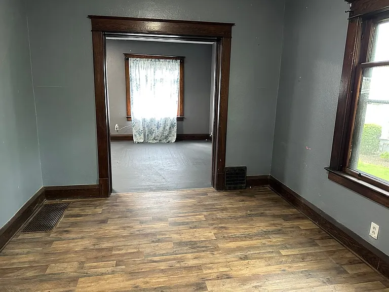 526 Lexington Ave — Photo 7