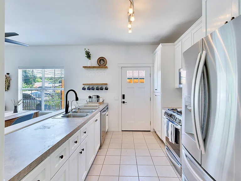 7308 Meador Ave — Photo 5