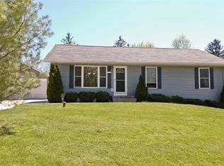 40553 104th St, Genoa City, WI 53128