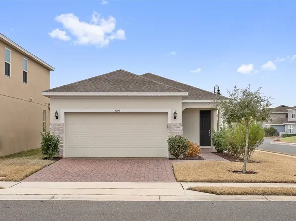 1686 Swan Swim Dr, Davenport, FL 33837