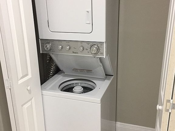2nd image of 1086 NE 33rd St APT 5