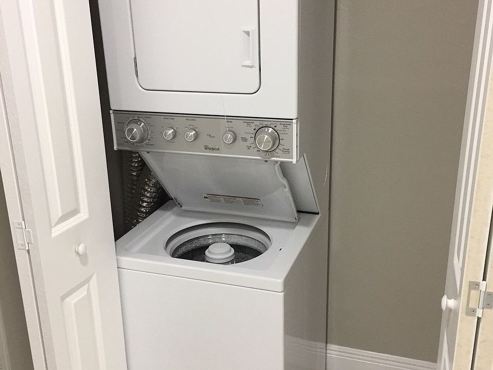 1st image of 1086 NE 33rd St APT 3