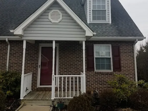 210 Spring St APT I1, Blountville, TN 37617