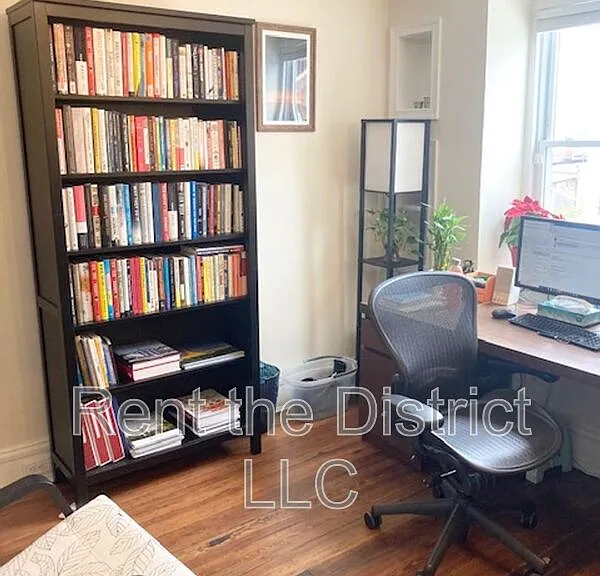 37 Rhode Island Ave NW — Photo 13