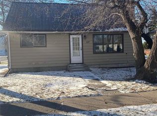 117 Prospect Ave, Oxbow, SK S0C2B0