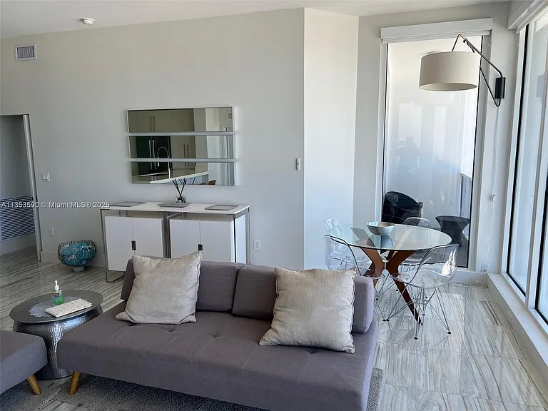 100 Lincoln Rd #Penthouse 9 — Photo 16