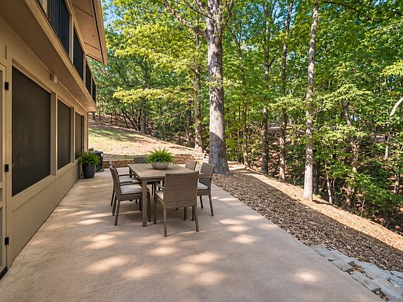 2nd image of 10113 Flint Ridge Dr