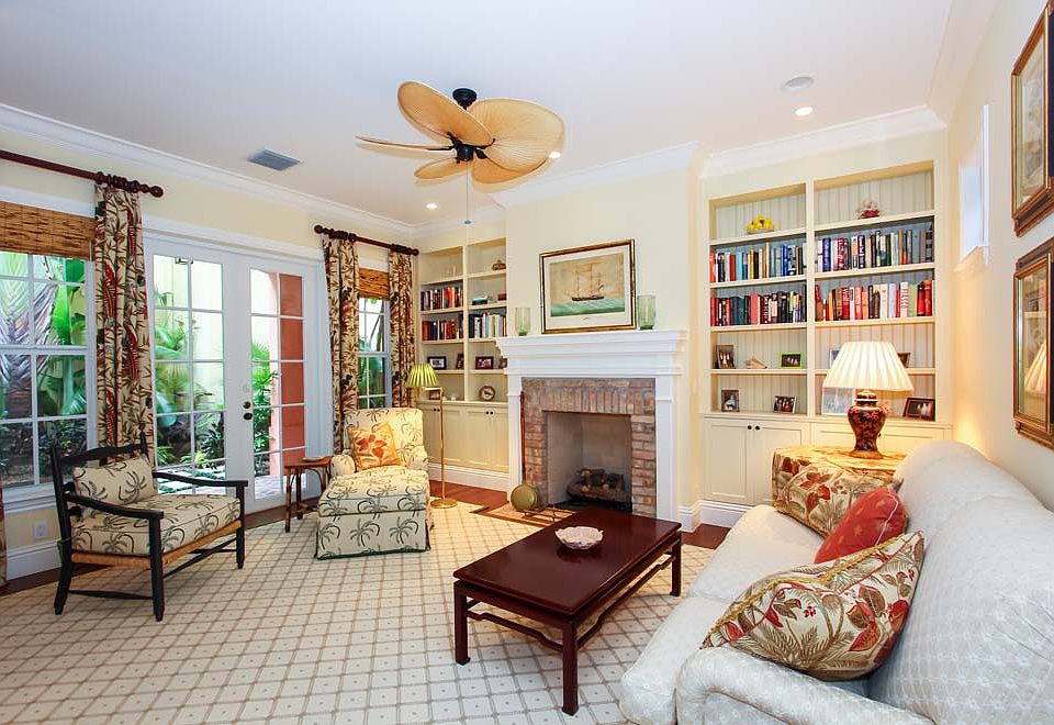 1st image of 1232 Pelican Ln