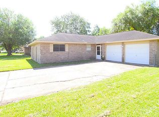 4610 E 27th St, Dickinson, TX 77539
