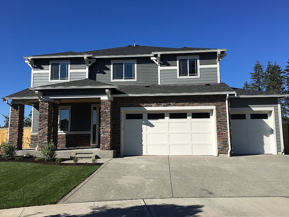 2nd image of 9334 Balata Ct NE