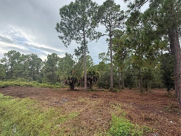 4th image of 250 N Quebrada St