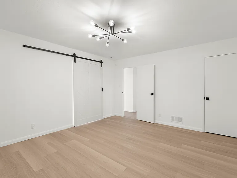 70 Crestline Dr #6 — Photo 25